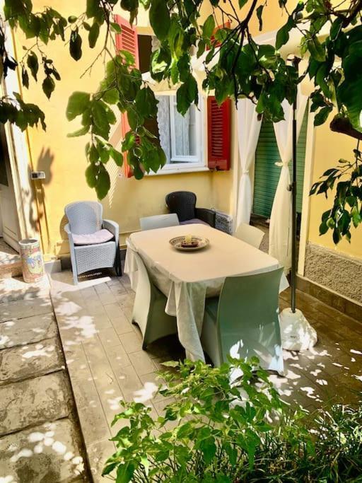 דירות מונטרוסו אל מארה Casa Adele מראה חיצוני תמונה