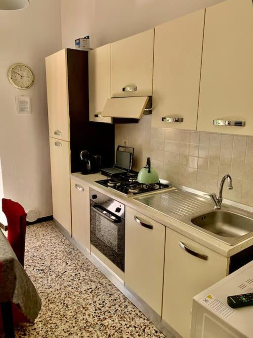 דירות מונטרוסו אל מארה Casa Adele מראה חיצוני תמונה